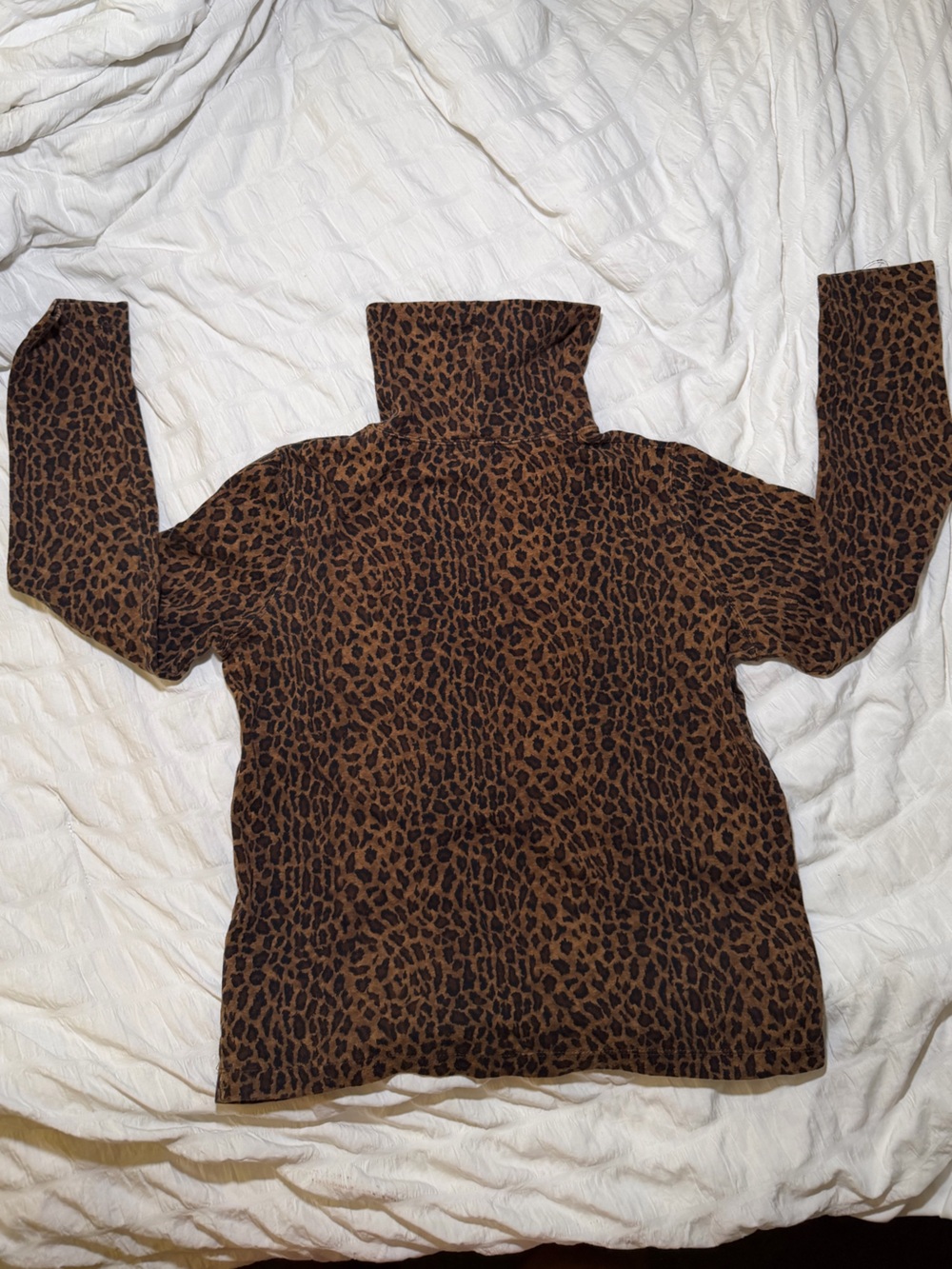 Leopard Print Turtleneck Sweater sports jones New York - Brown & Black
